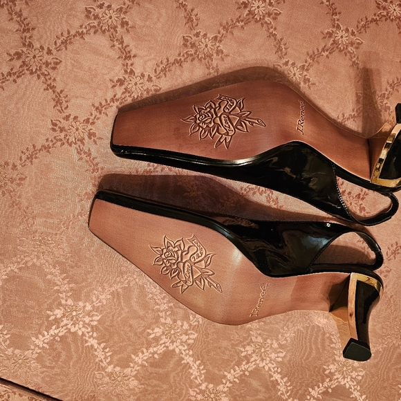 J Renée Heels - Picture 2 of 5